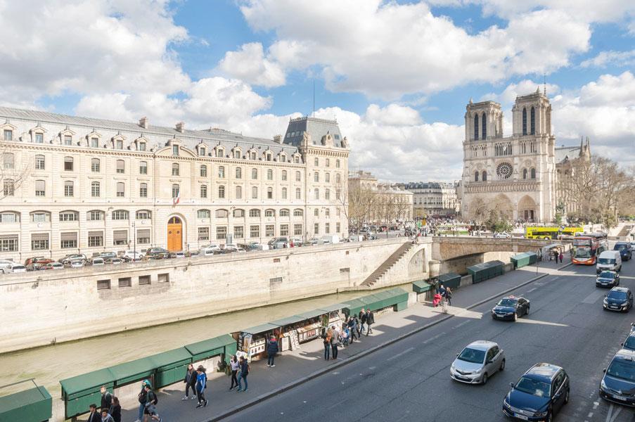 Two Bedroom Luxury Apartment - Balcony With View Of Notre Dame Paris Luaran gambar